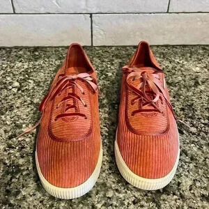 Toms Women’s Red Corduroy Velvet Lace Shoes SZ 9.5